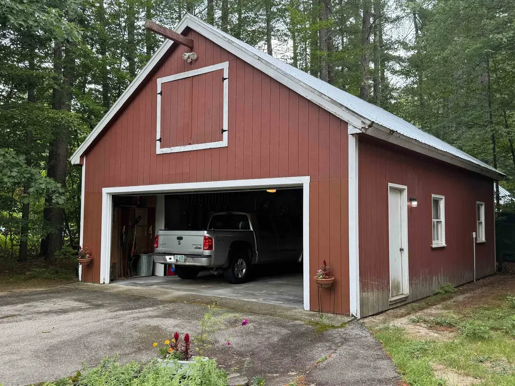 40 Murphy Lane Tamworth NH 03886