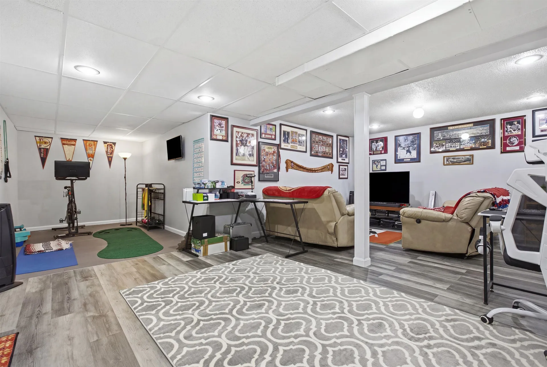 29 Chase Brook Circle Litchfield NH 03052