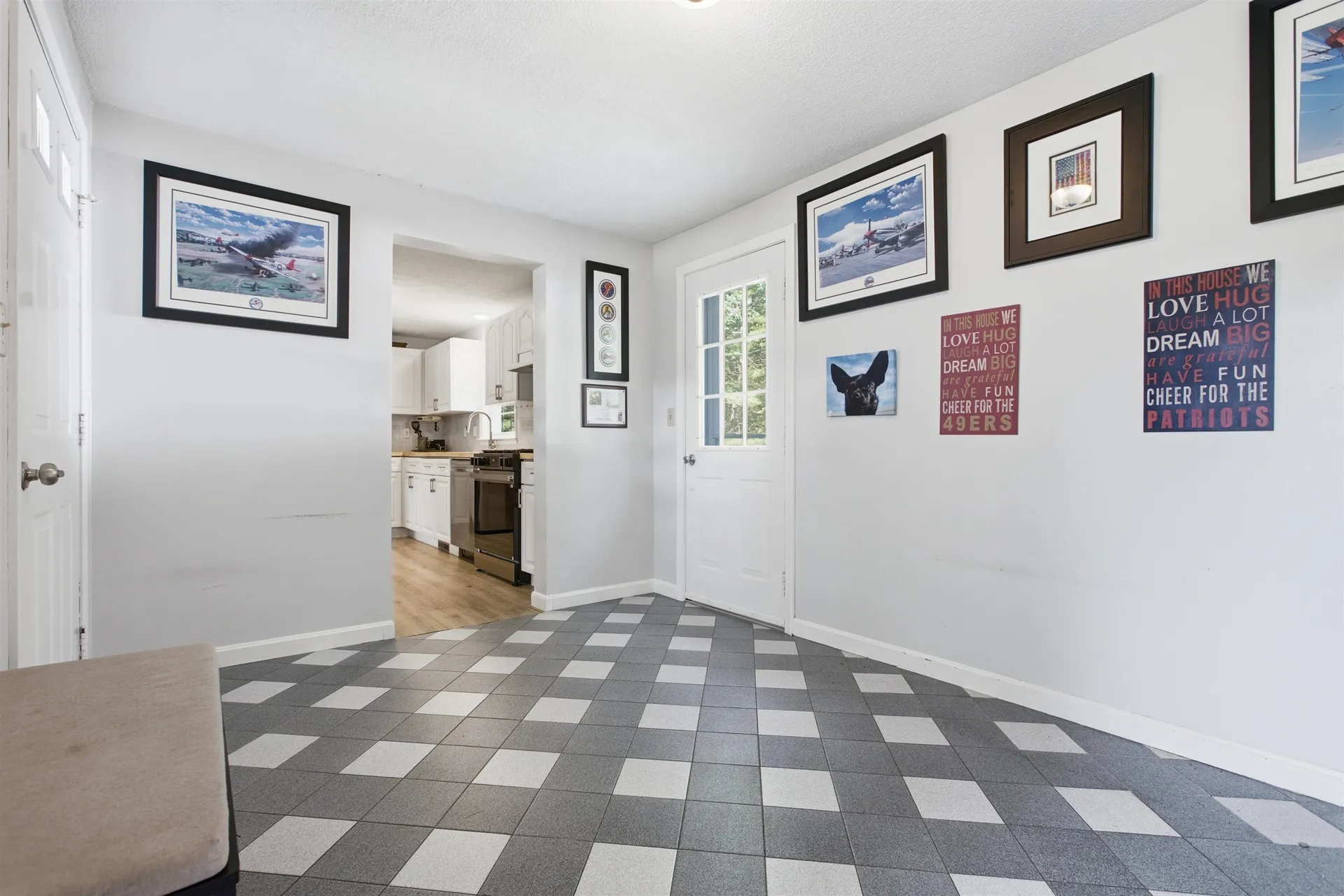 29 Chase Brook Circle Litchfield NH 03052