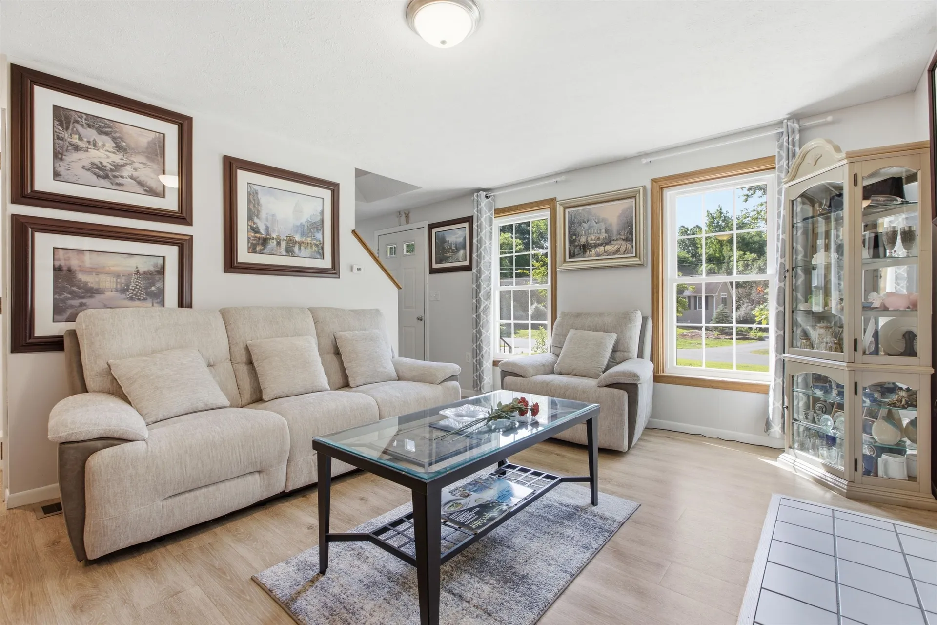 29 Chase Brook Circle Litchfield NH 03052