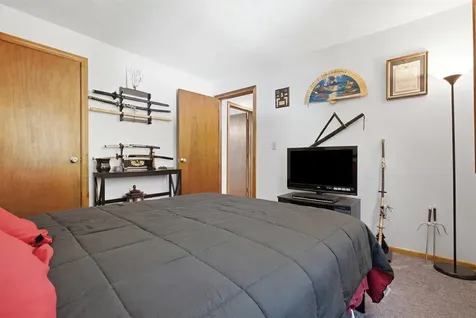 29 Chase Brook Circle Litchfield NH 03052