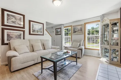 29 Chase Brook Circle Litchfield NH 03052