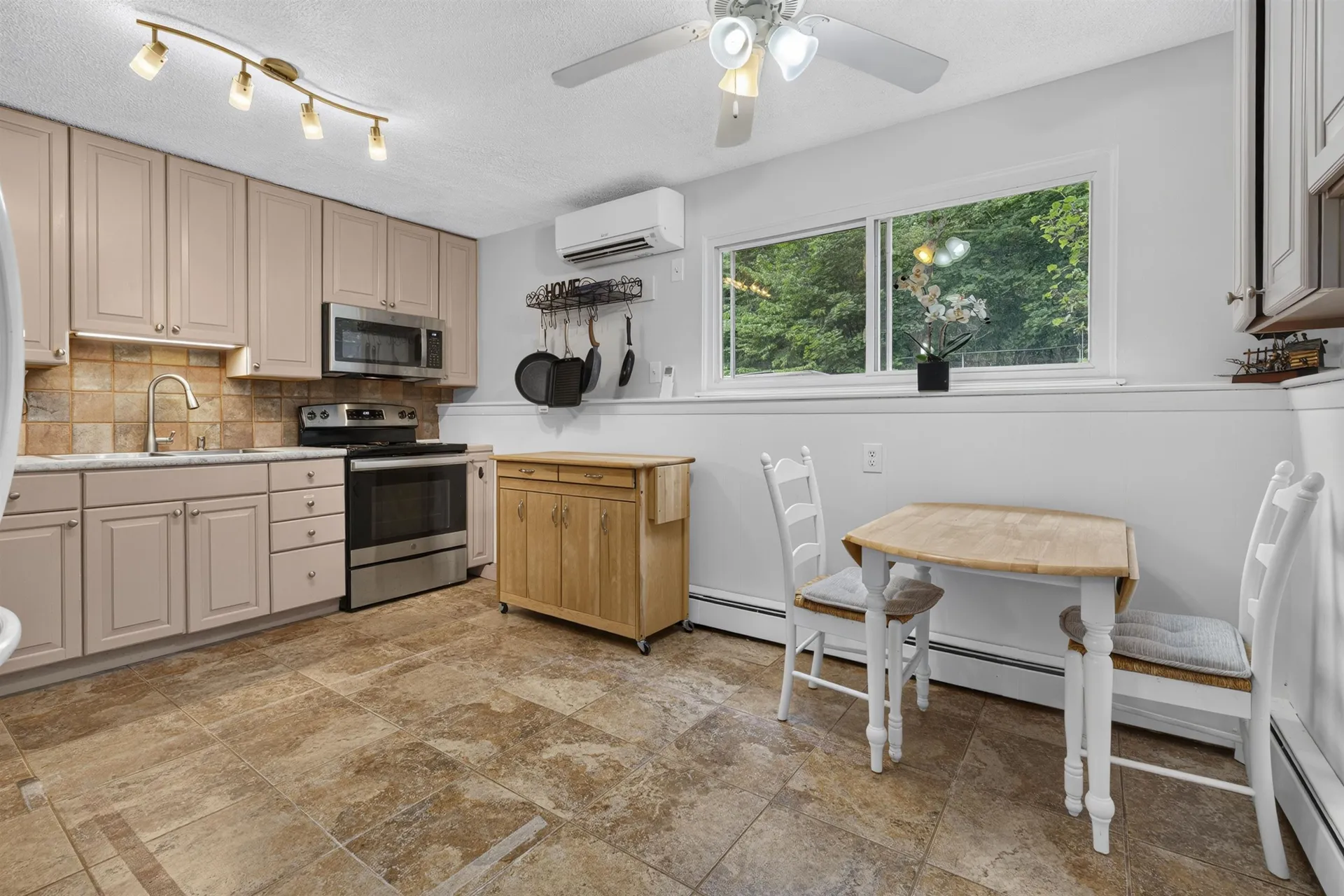 11 Tanglewood Drive Dover NH 03820