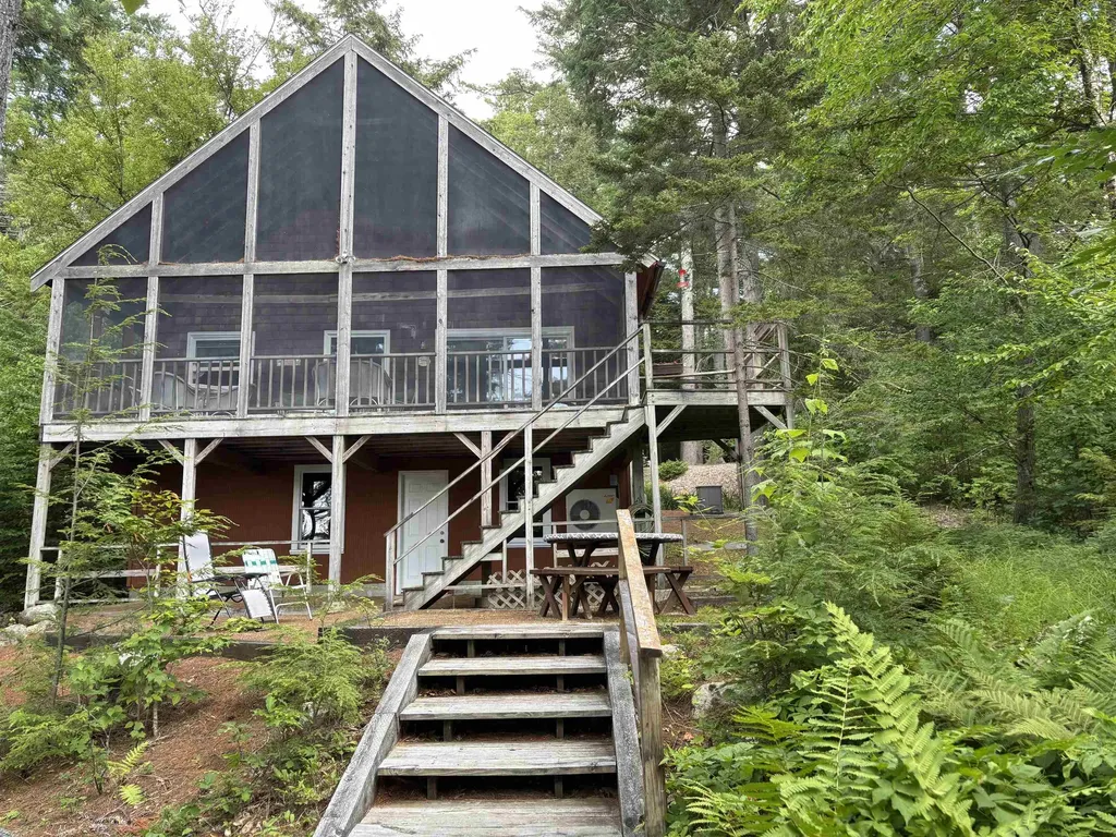 95 Sunset Shore Drive Alton NH 03810