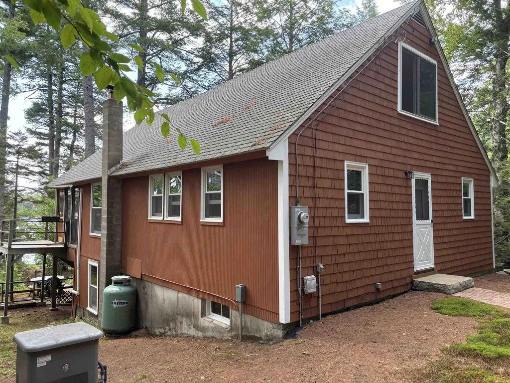 95 Sunset Shore Drive Alton NH 03810