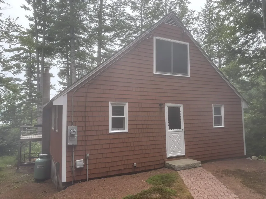 95 Sunset Shore Drive Alton NH 03810