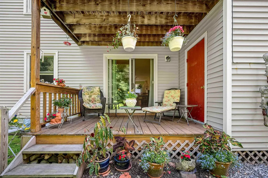 85 The Commons Moretown VT 05660