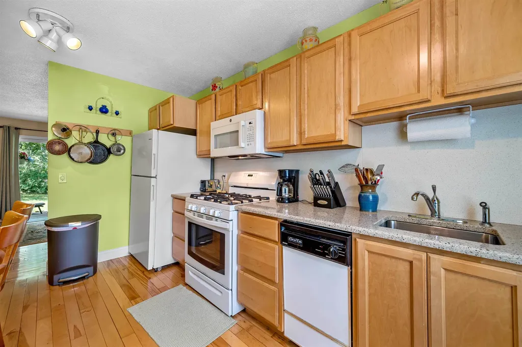 85 The Commons Moretown VT 05660