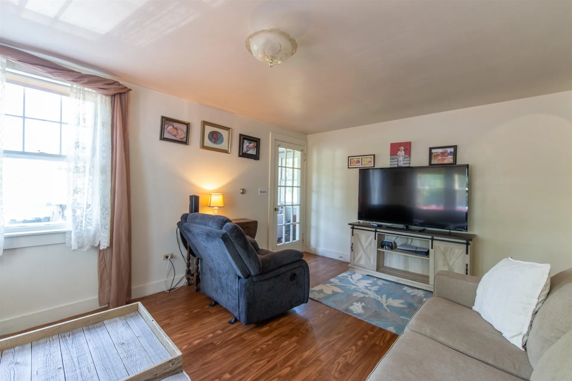83 Tamworth Road Tamworth NH 03886