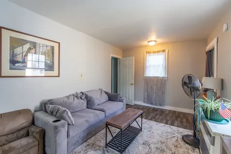 83 Tamworth Road Tamworth NH 03886