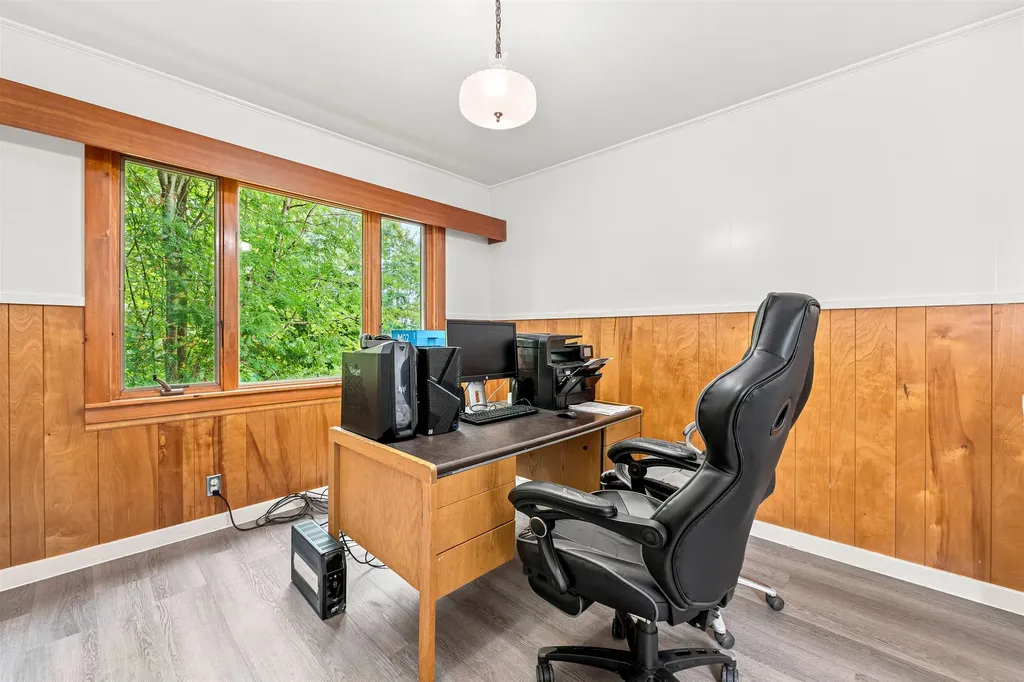 27 Hillside Avenue Northumberland NH 03582