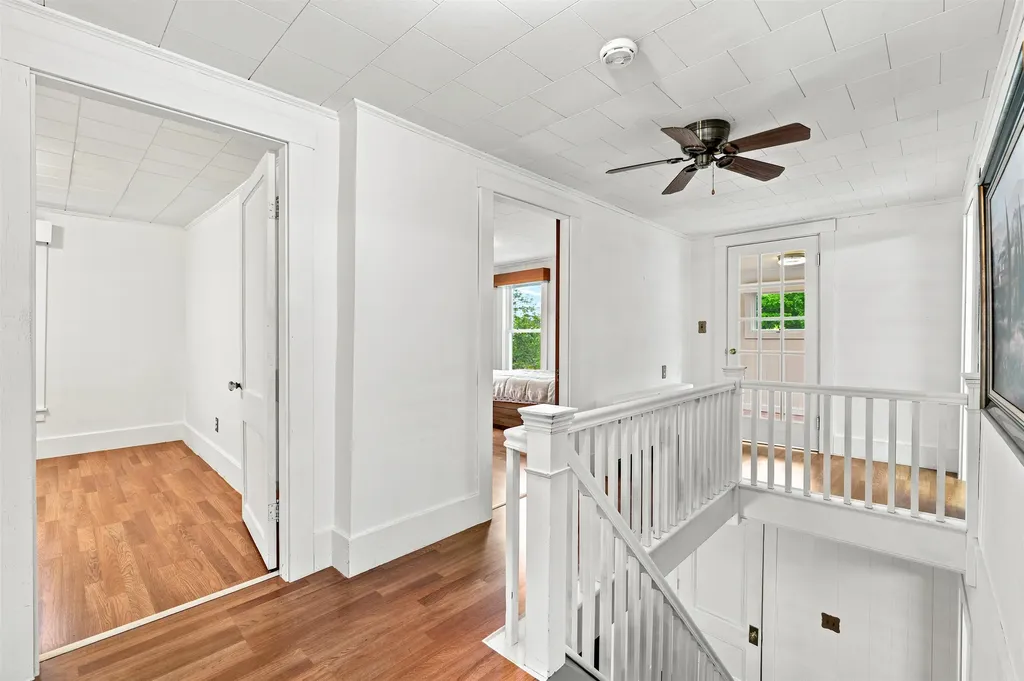 27 Hillside Avenue Northumberland NH 03582