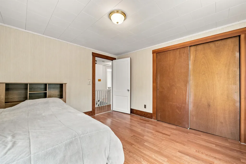 27 Hillside Avenue Northumberland NH 03582