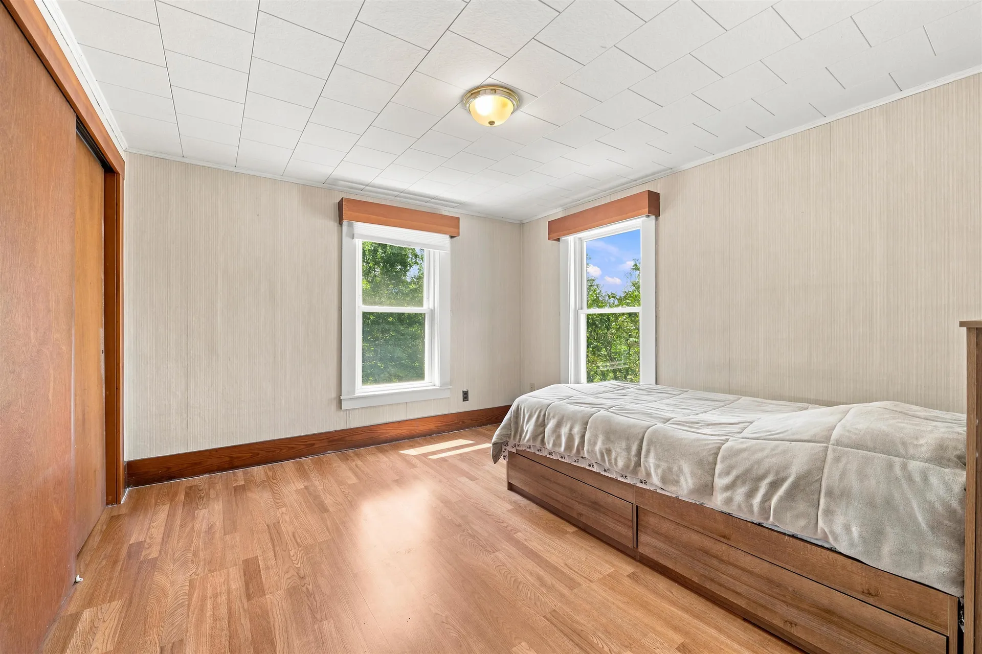 27 Hillside Avenue Northumberland NH 03582