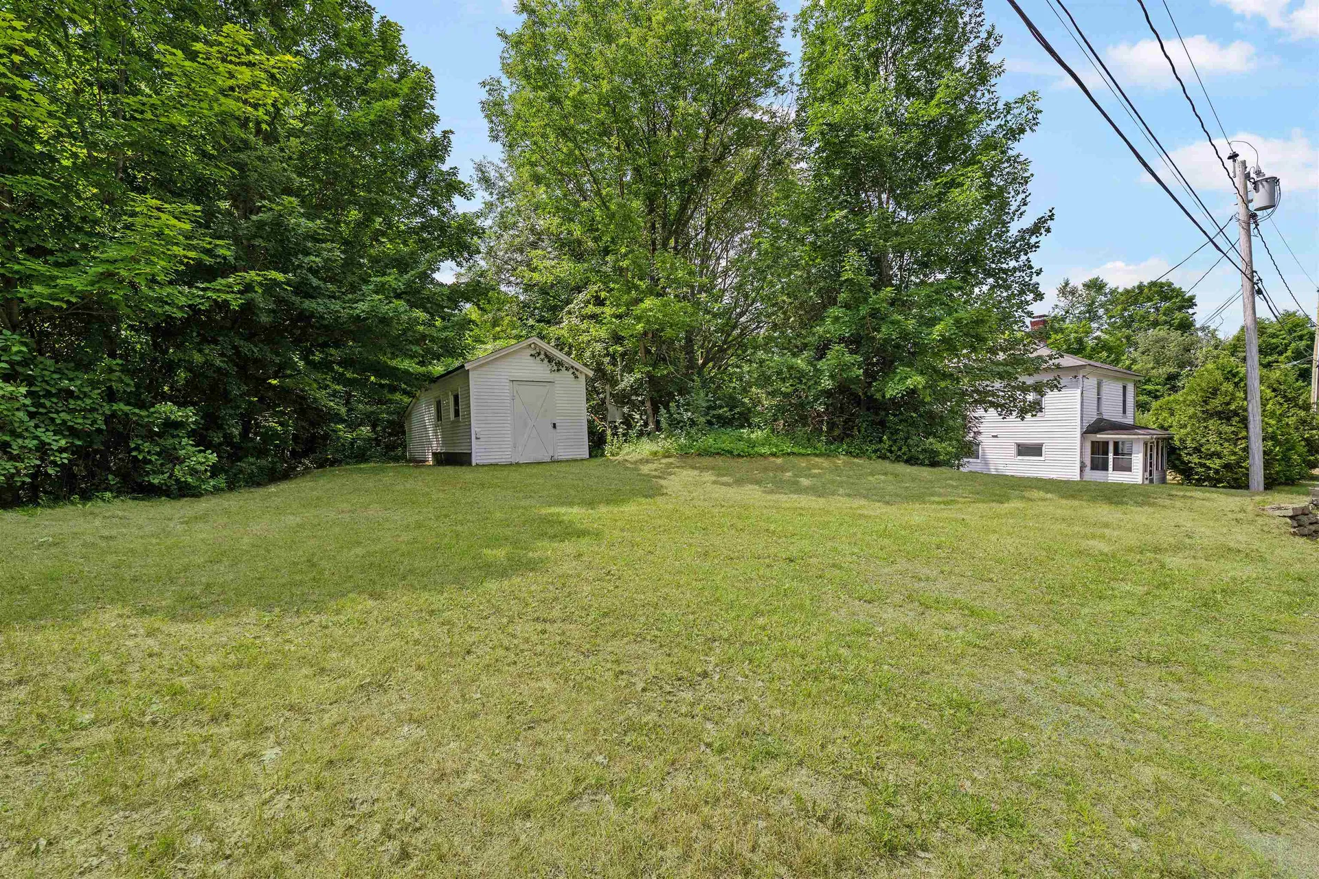 27 Hillside Avenue Northumberland NH 03582