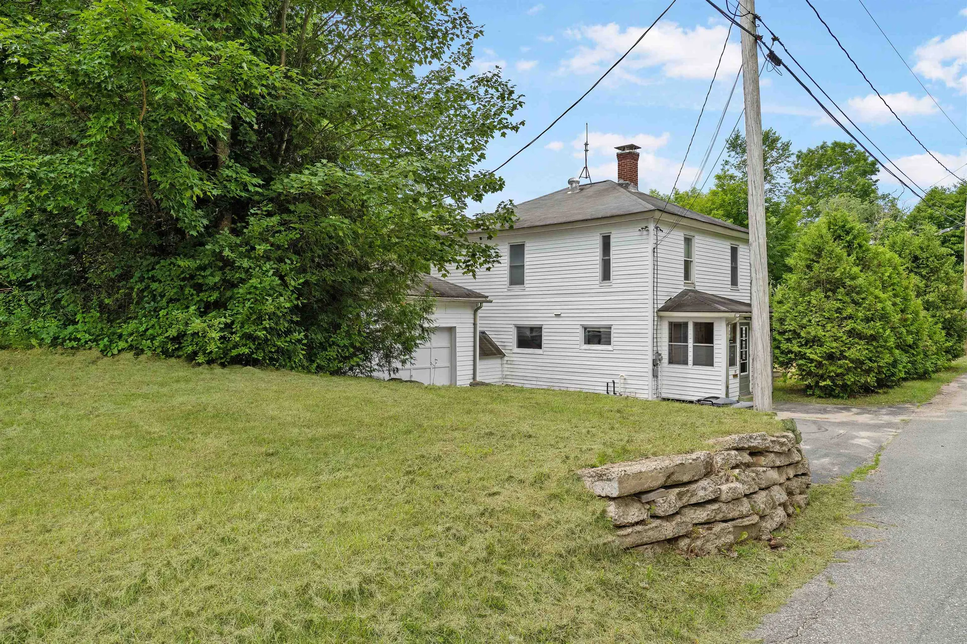 27 Hillside Avenue Northumberland NH 03582