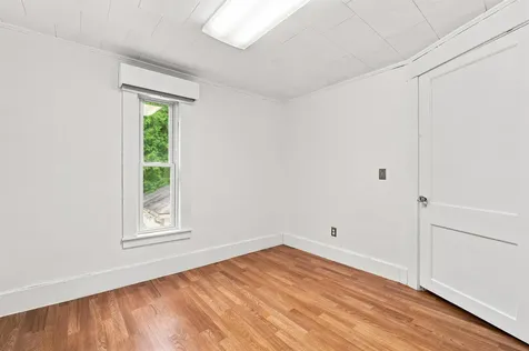 27 Hillside Avenue Northumberland NH 03582