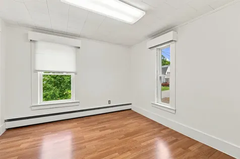 27 Hillside Avenue Northumberland NH 03582