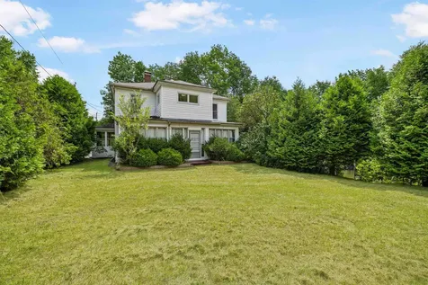 27 Hillside Avenue Northumberland NH 03582