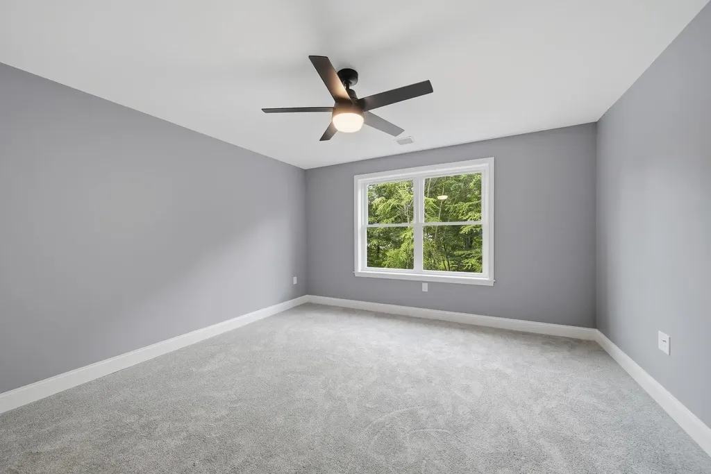 6 Eastview Drive Derry NH 03038