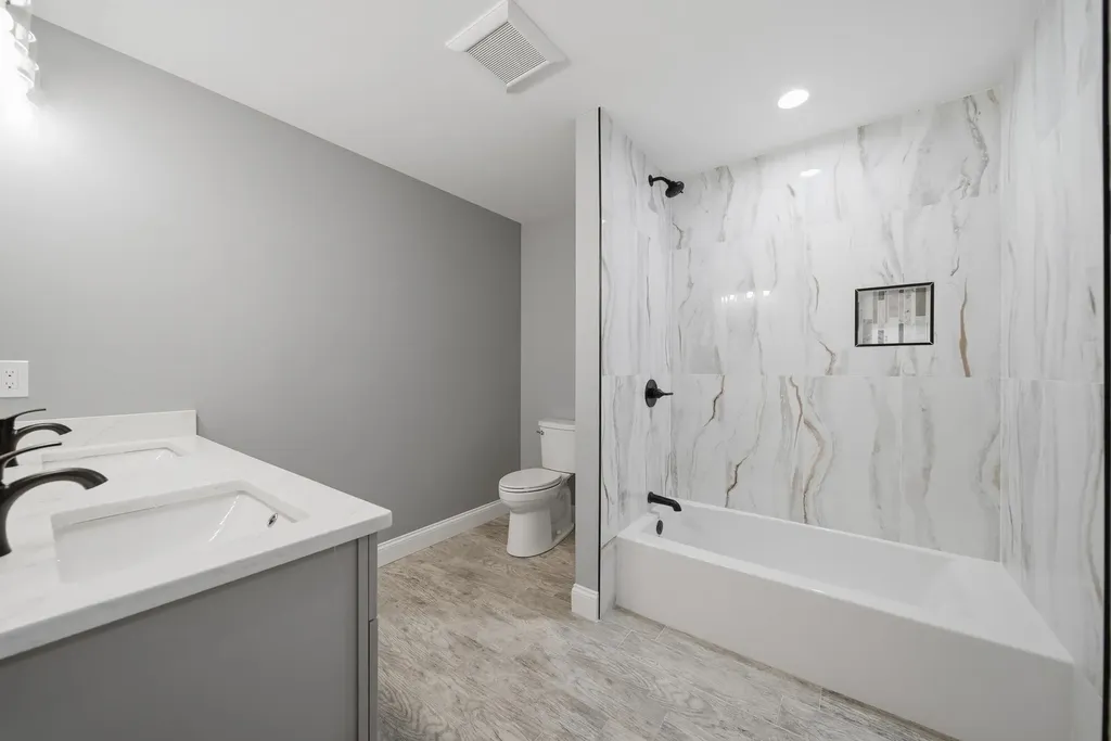 6 Eastview Drive Derry NH 03038