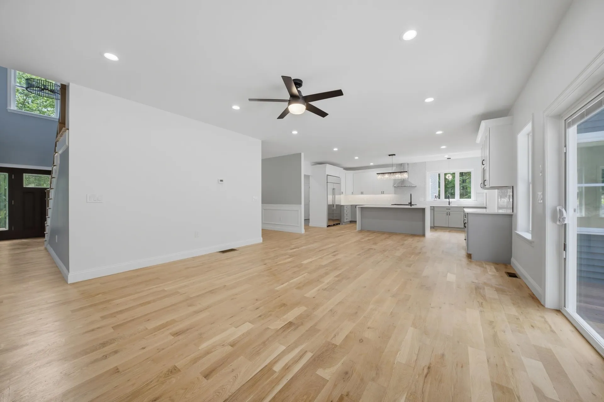 6 Eastview Drive Derry NH 03038