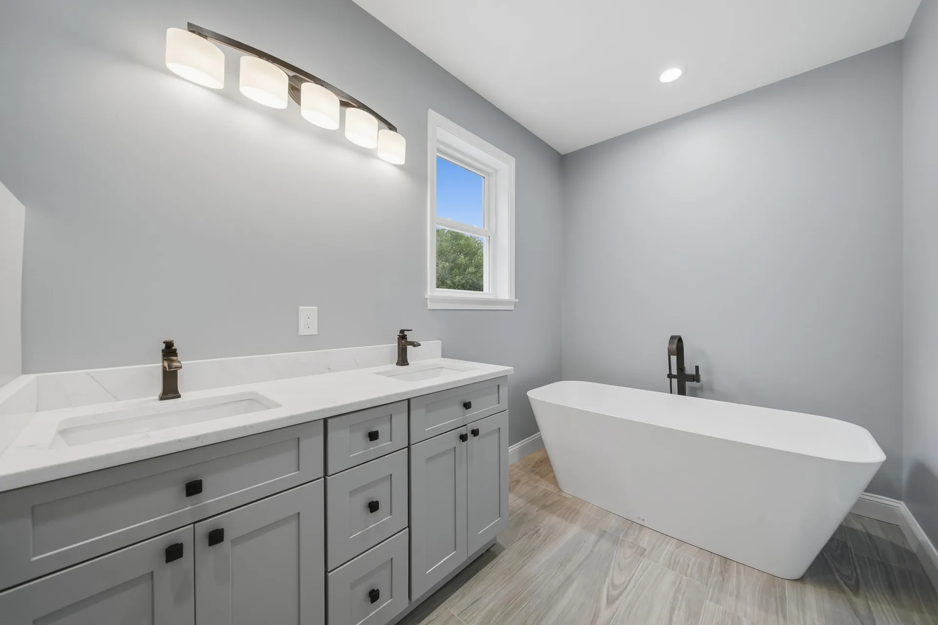 6 Eastview Drive Derry NH 03038