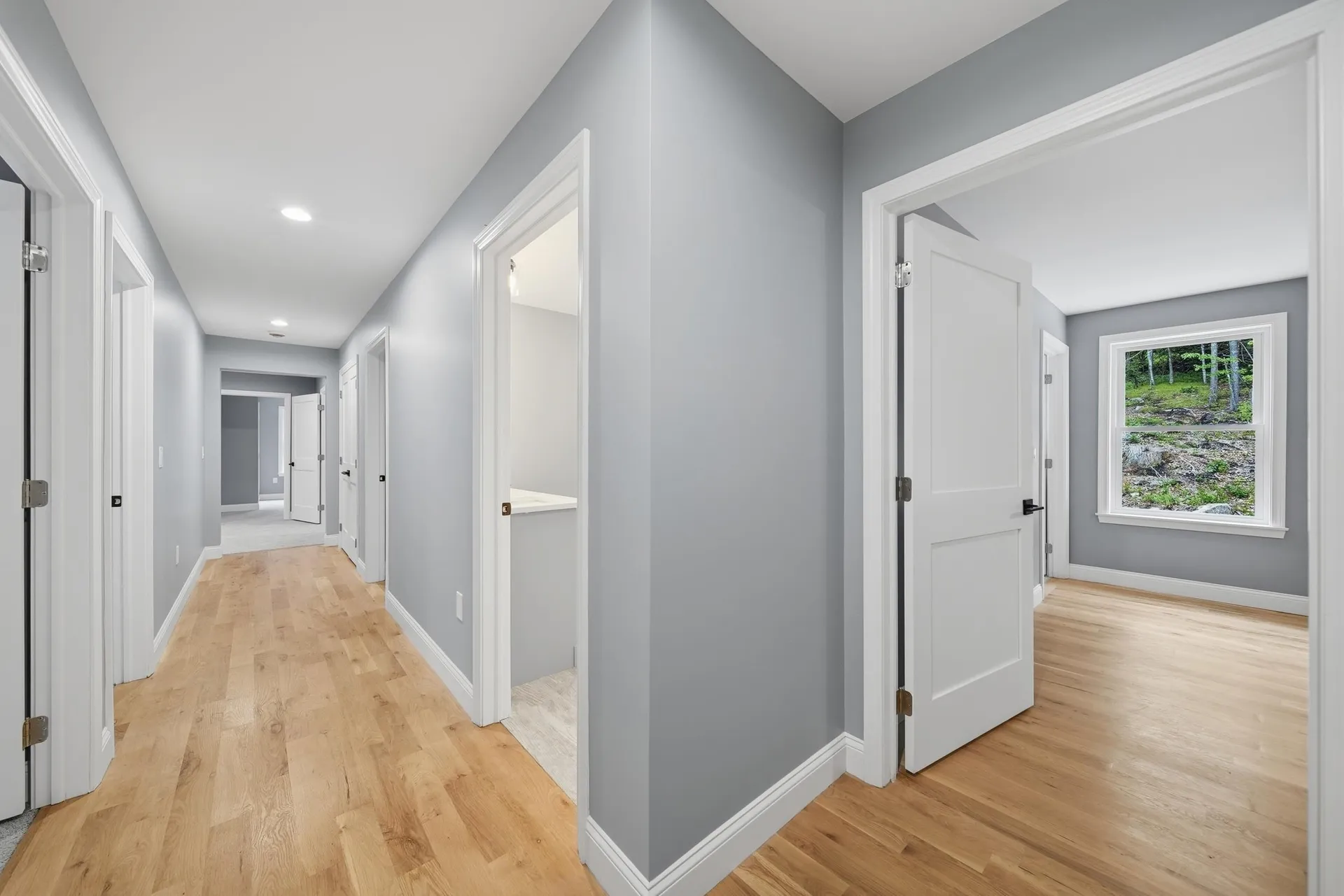 6 Eastview Drive Derry NH 03038