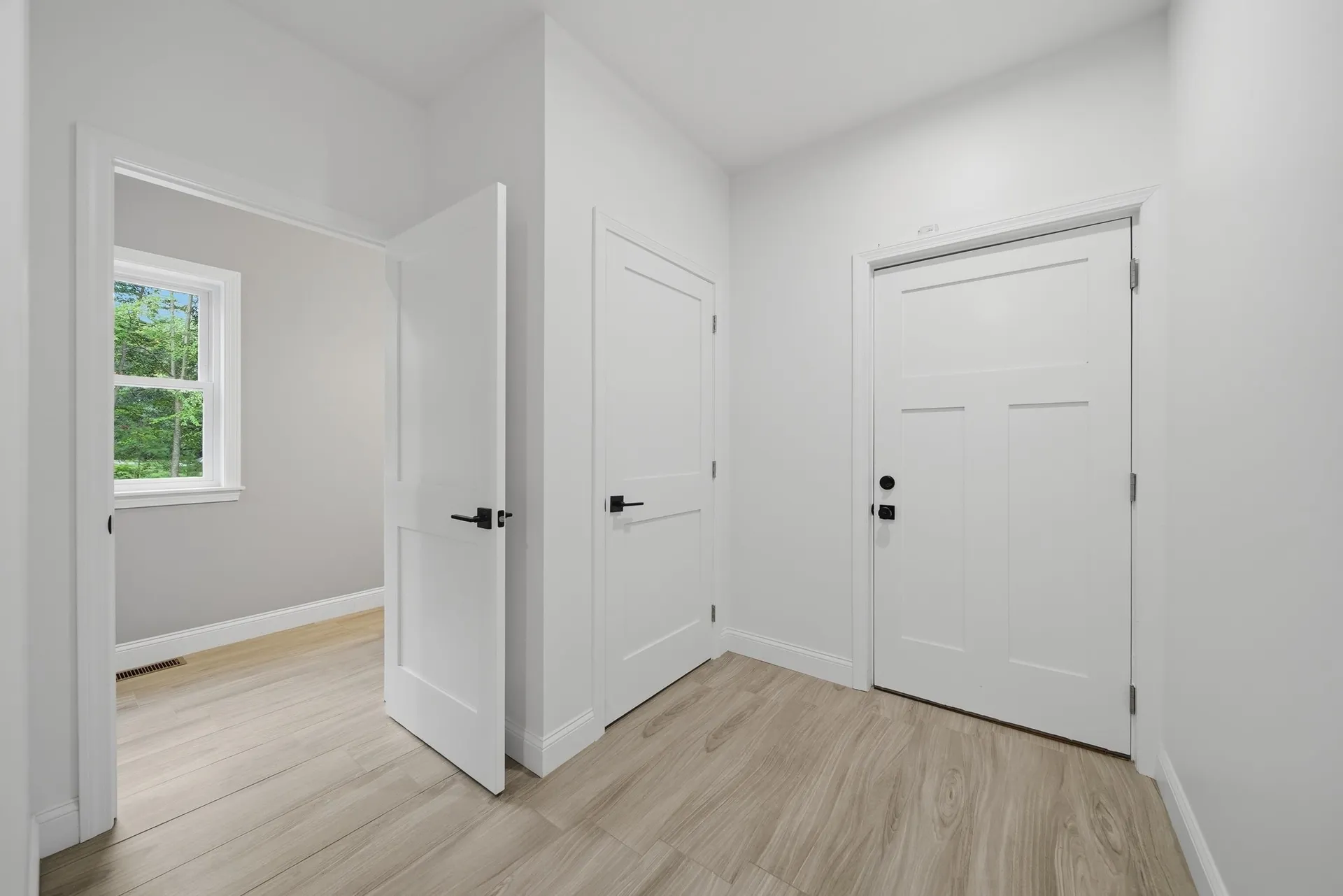 6 Eastview Drive Derry NH 03038