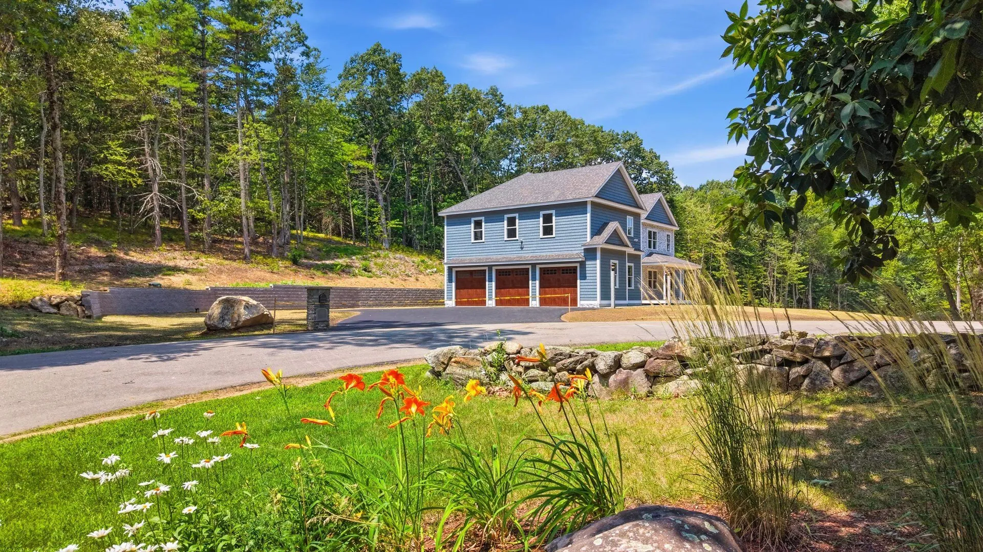 6 Eastview Drive Derry NH 03038