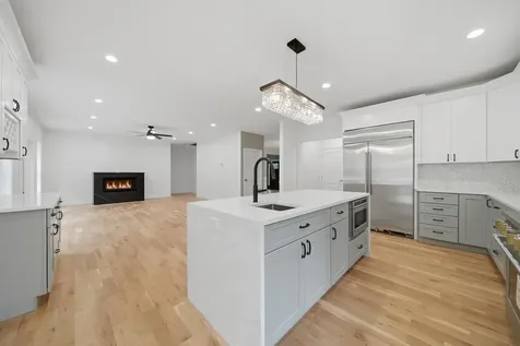 6 Eastview Drive Derry NH 03038