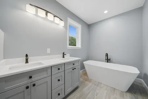 6 Eastview Drive Derry NH 03038