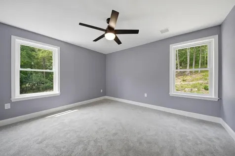 6 Eastview Drive Derry NH 03038