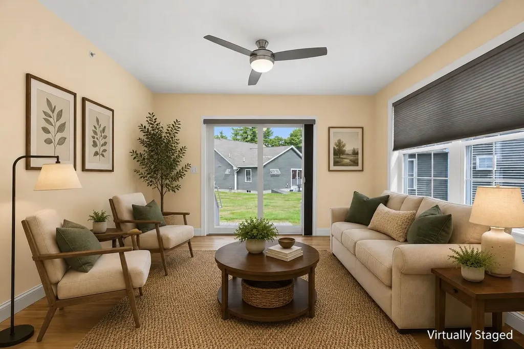 4 James Circle Brentwood NH 03833