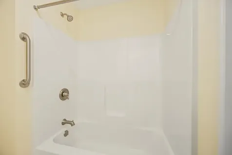 4 James Circle Brentwood NH 03833