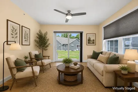 4 James Circle Brentwood NH 03833