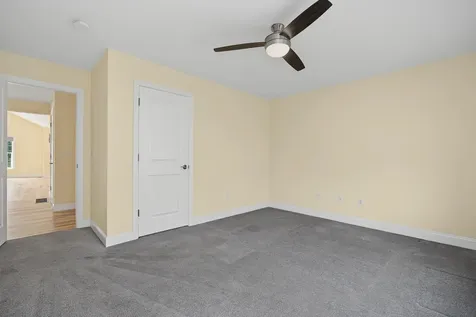 4 James Circle Brentwood NH 03833