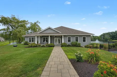 4 James Circle Brentwood NH 03833