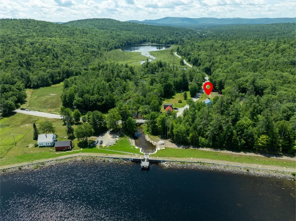 531 Goose Pond Road Canaan NH 03741