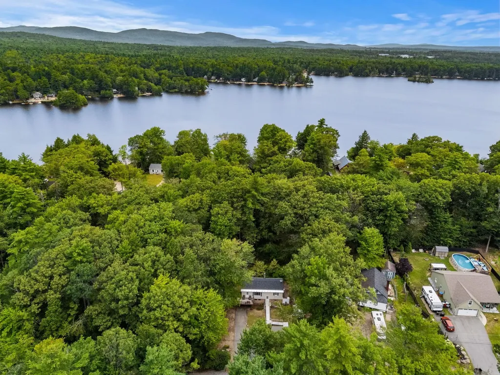 11 Dudley Drive Middleton NH 03887
