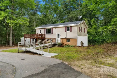 11 Dudley Drive Middleton NH 03887