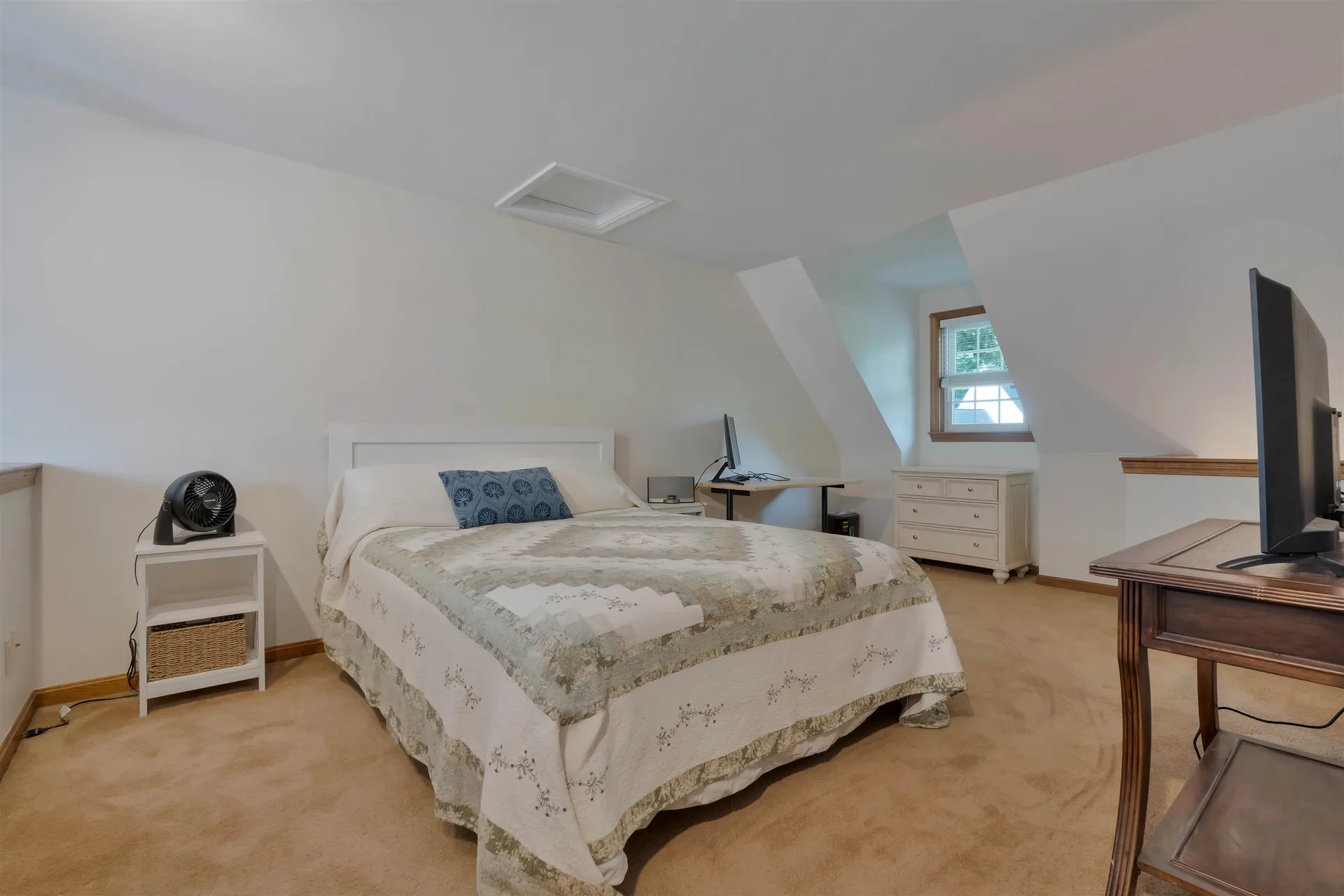 76 Glengarry Drive Stratham NH 03885