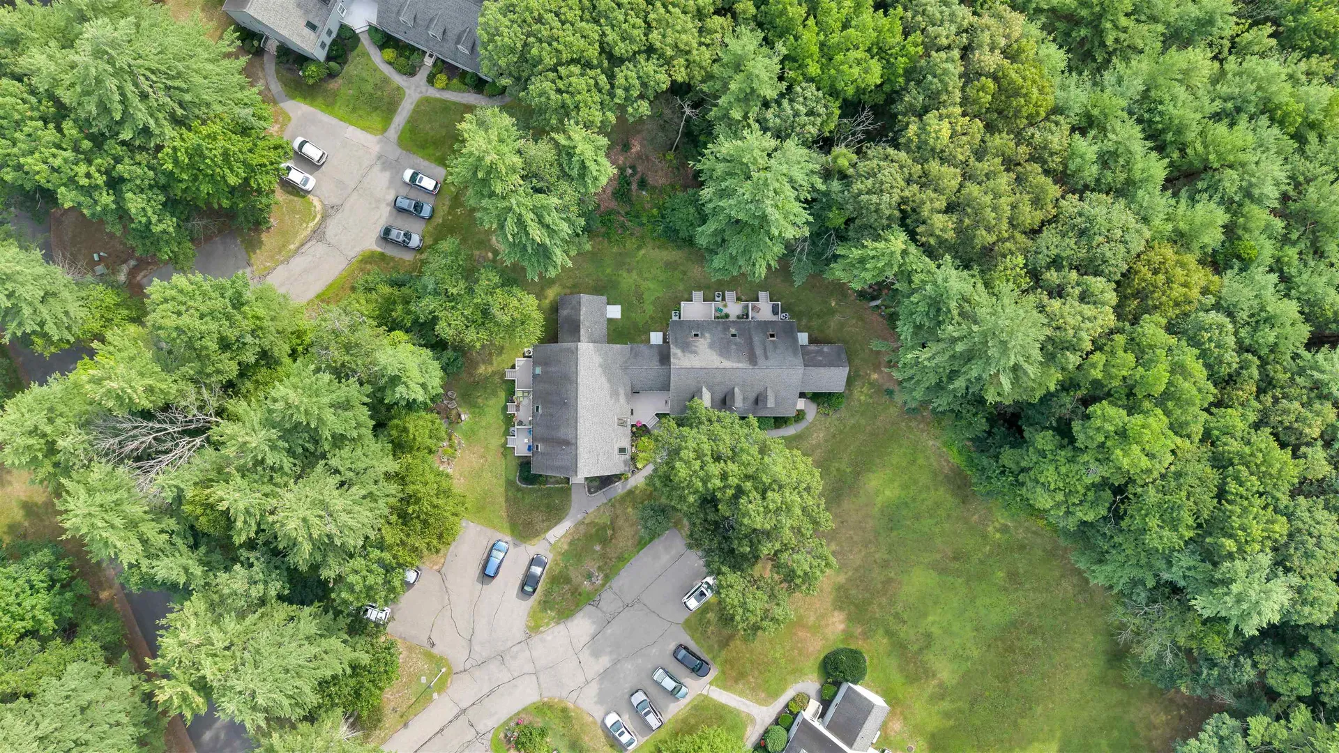 76 Glengarry Drive Stratham NH 03885
