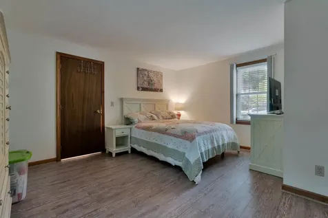 76 Glengarry Drive Stratham NH 03885