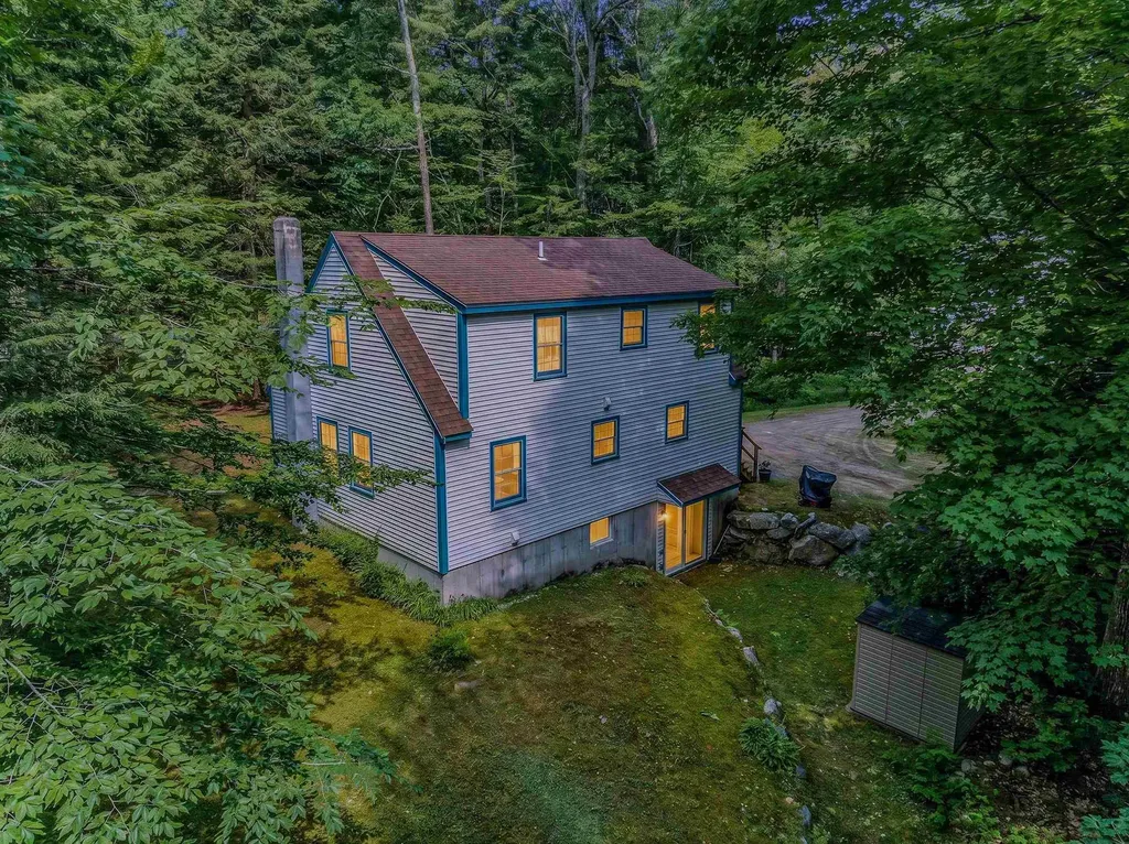 22 Wildwood Drive Campton NH 03223
