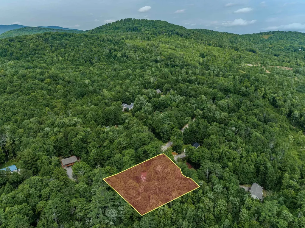 22 Wildwood Drive Campton NH 03223