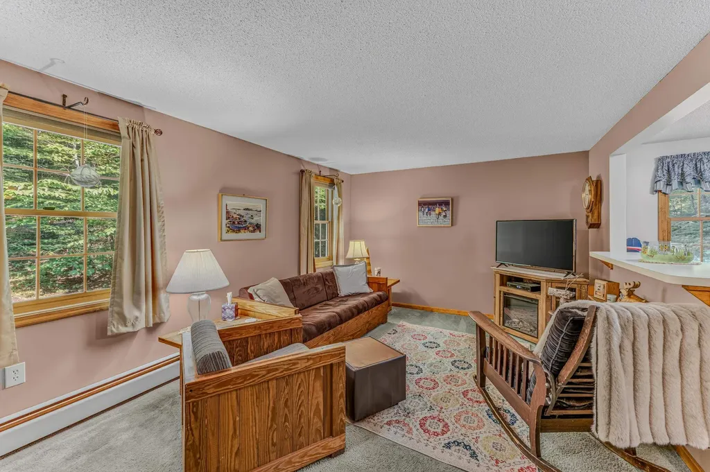 22 Wildwood Drive Campton NH 03223