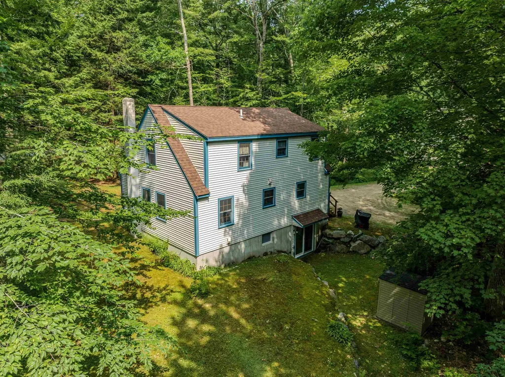 22 Wildwood Drive Campton NH 03223