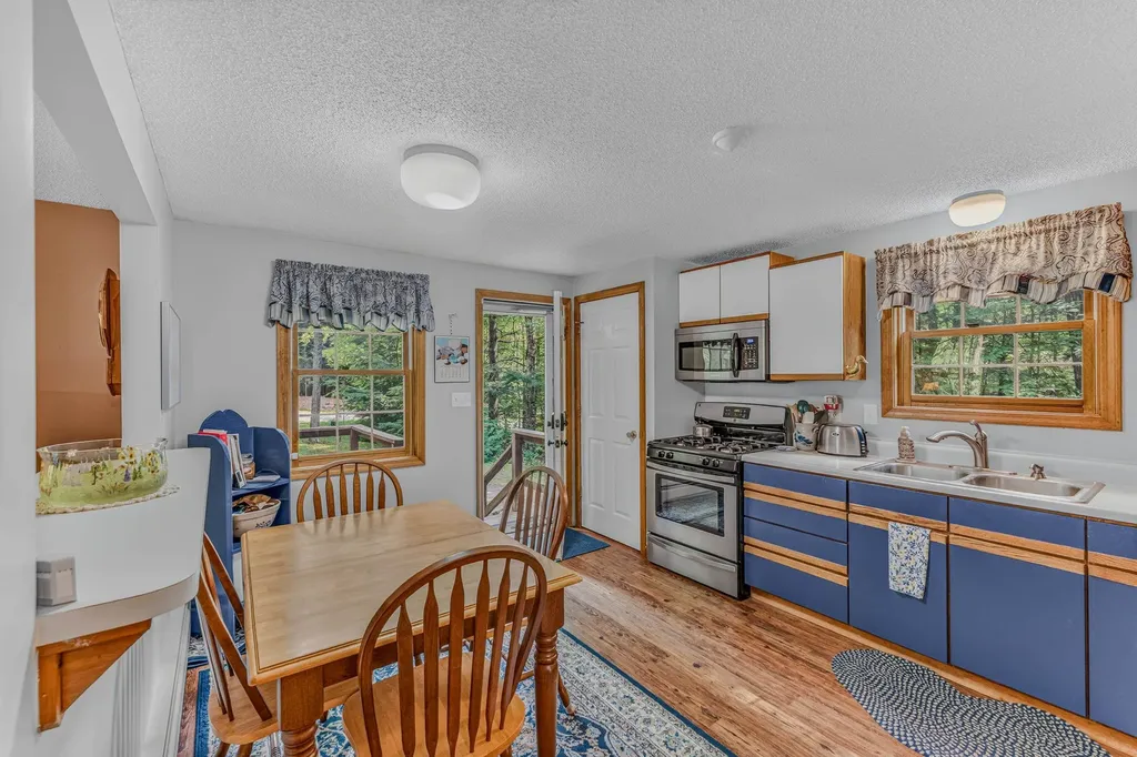 22 Wildwood Drive Campton NH 03223