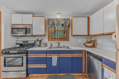 22 Wildwood Drive Campton NH 03223